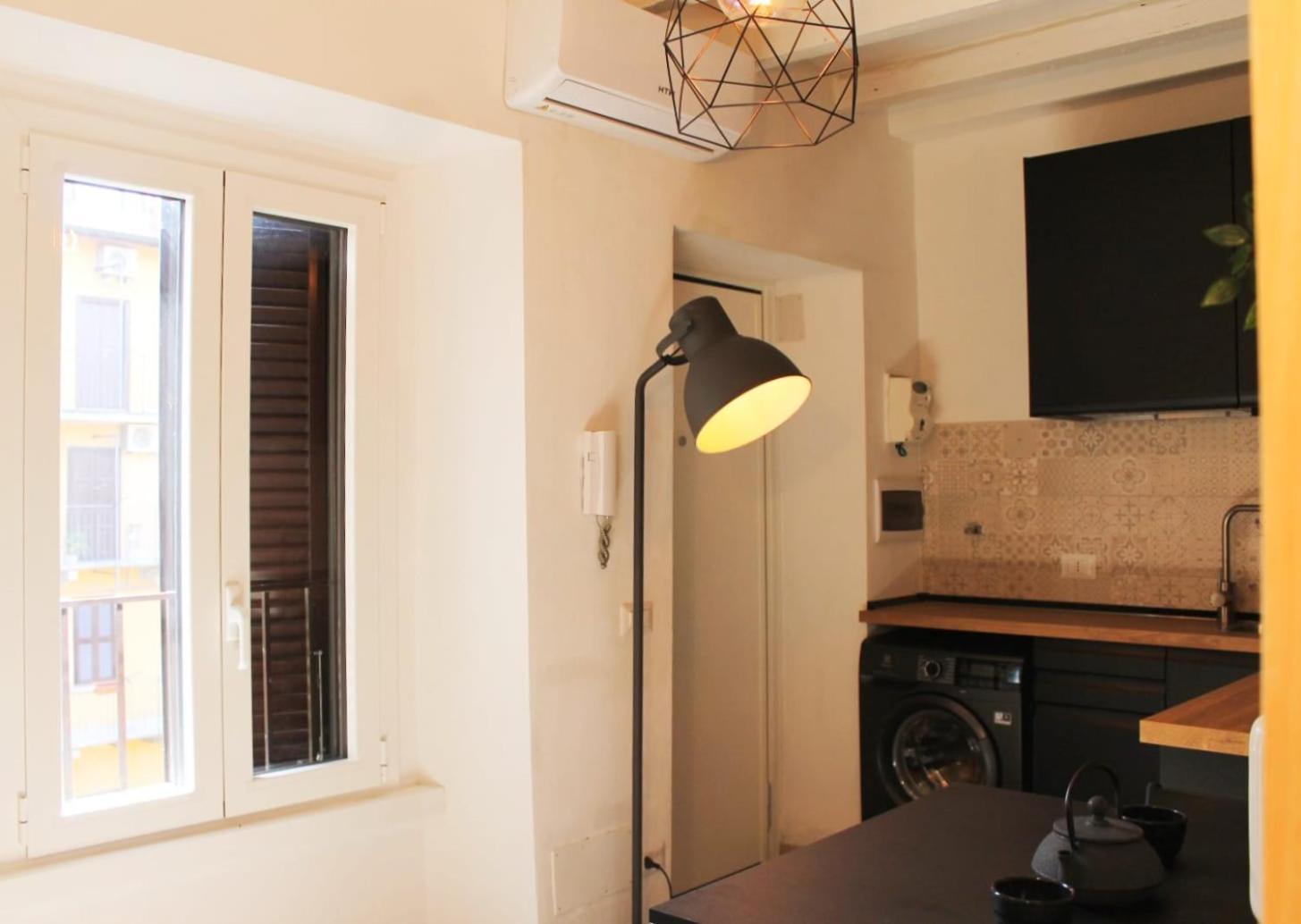 Apartment Yr - Ticinese Mailand