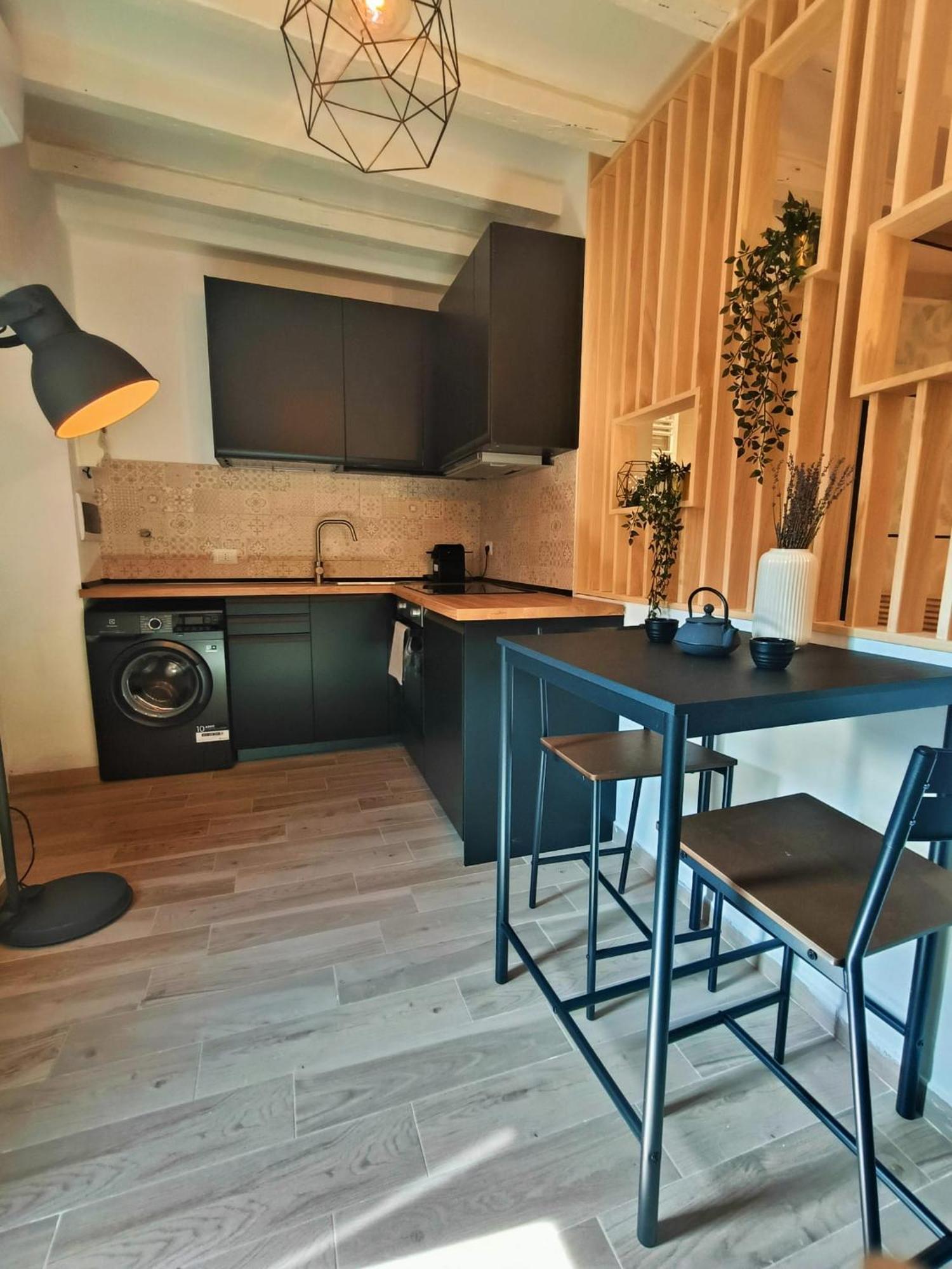 Yr - Ticinese Apartment Mailand